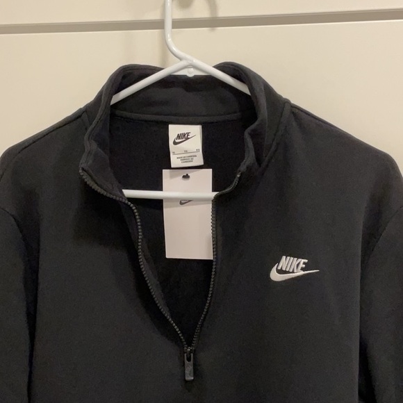 NEW! Nike Women's Black 1/2 Zip Sweatshirt - XL - Picture 7 of 9